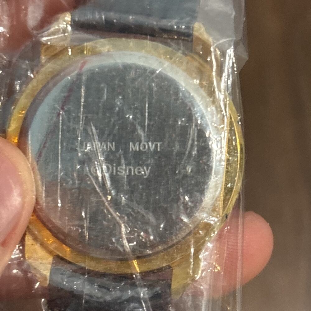 DISNEY Toon Town Cast Member Exclusive Watch Disneyland NEW - Picture 6 of 6